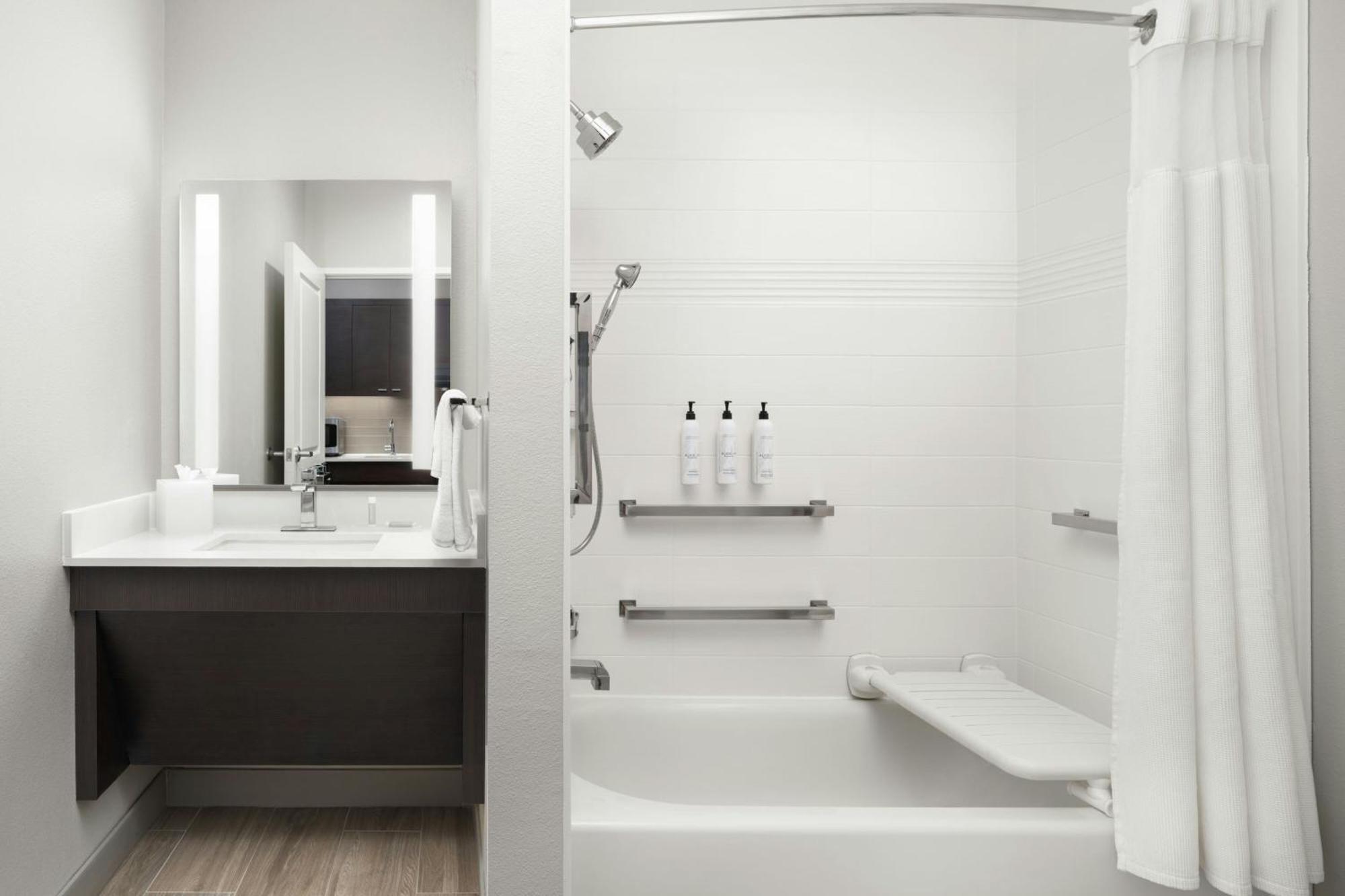 Towneplace Suites By Marriott Houston Hobby Airport Eksteriør bilde